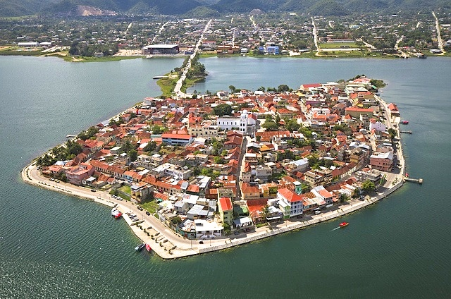 TRASLADO DE PALENQUE A FLORES GUATEMALA